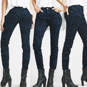 New Free People Flocked Skinny Jean's Size 27